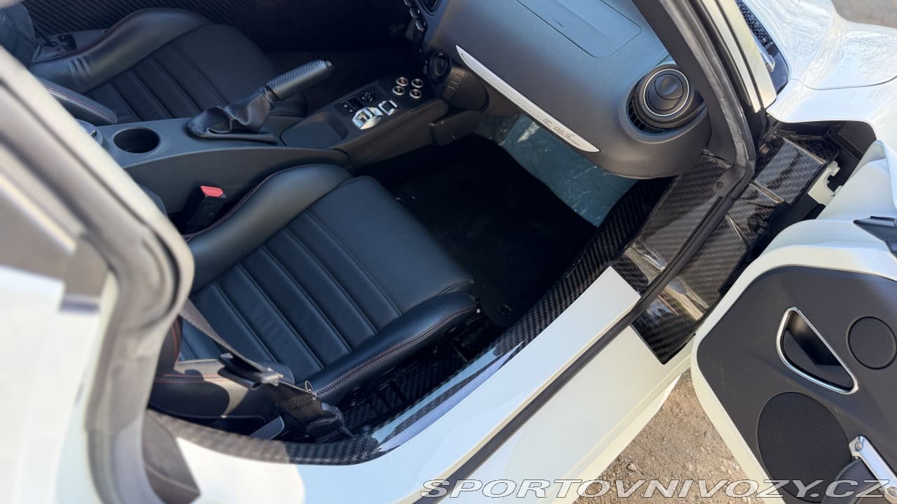 2016 Alfa Romeo 4C - 18
