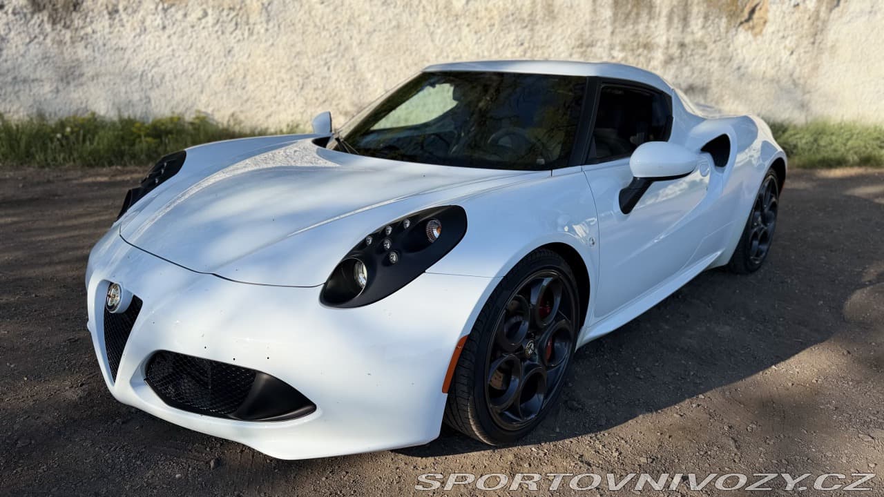 2016 Alfa Romeo 4C - 2