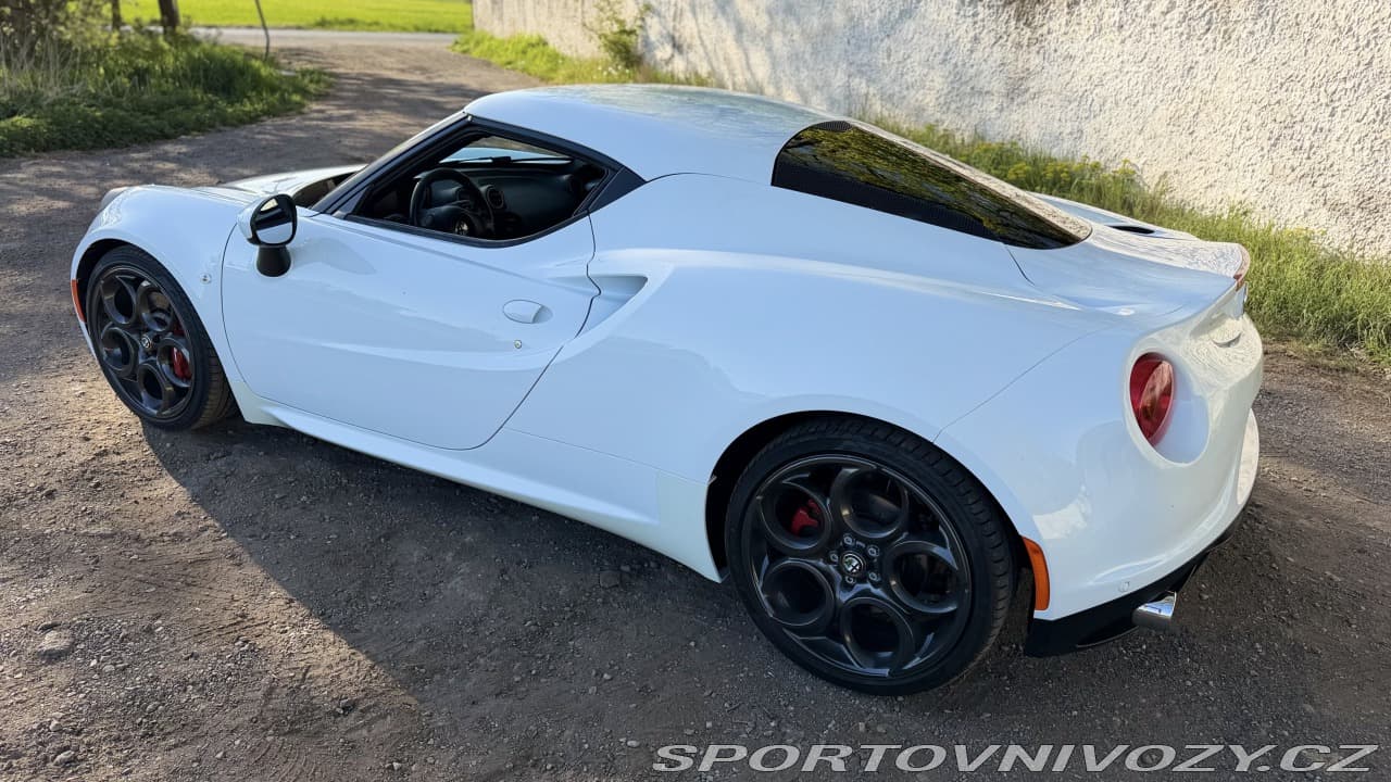 2016 Alfa Romeo 4C - 4