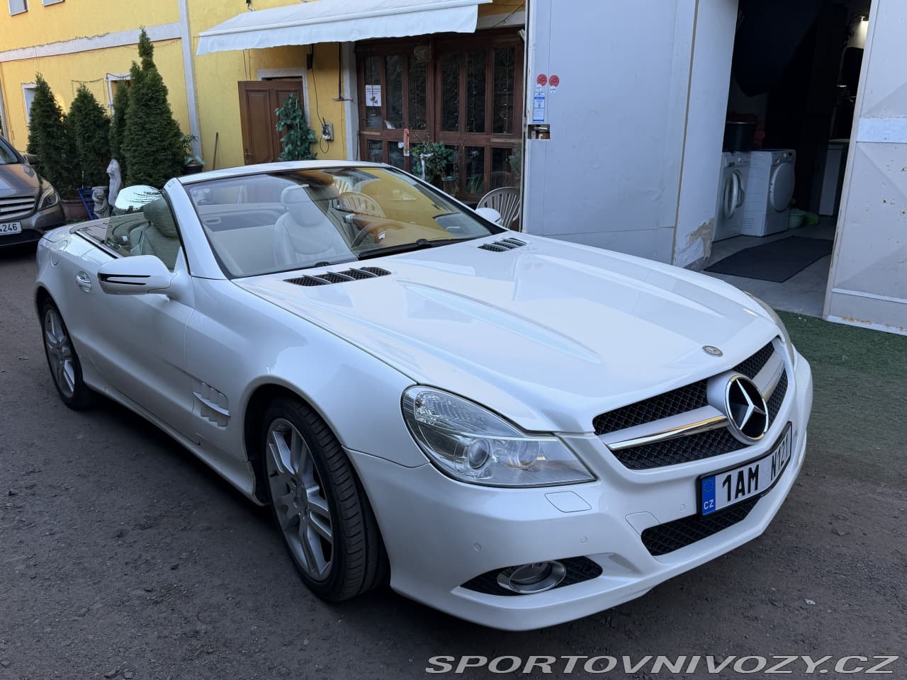 2010 Mercedes-Benz SL - 3