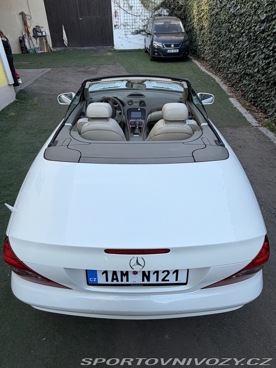 2010 Mercedes-Benz SL - 5
