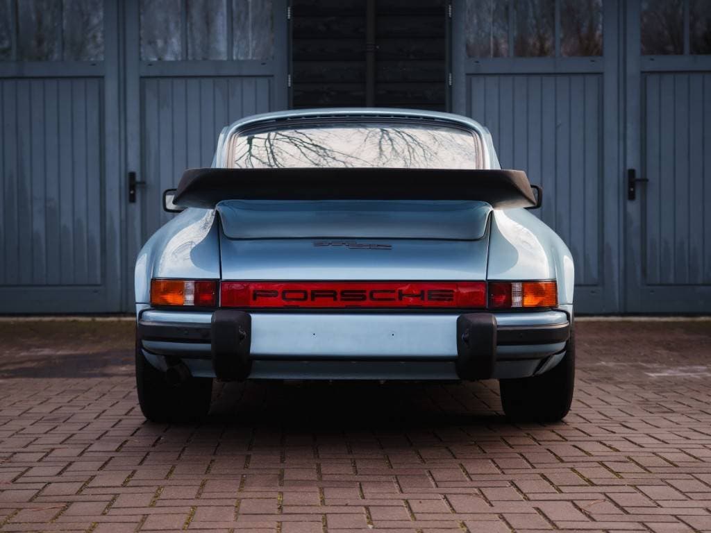 1982 Porsche 911 - 10