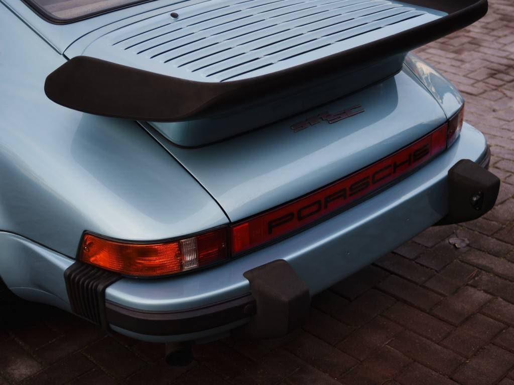 1982 Porsche 911 - 18
