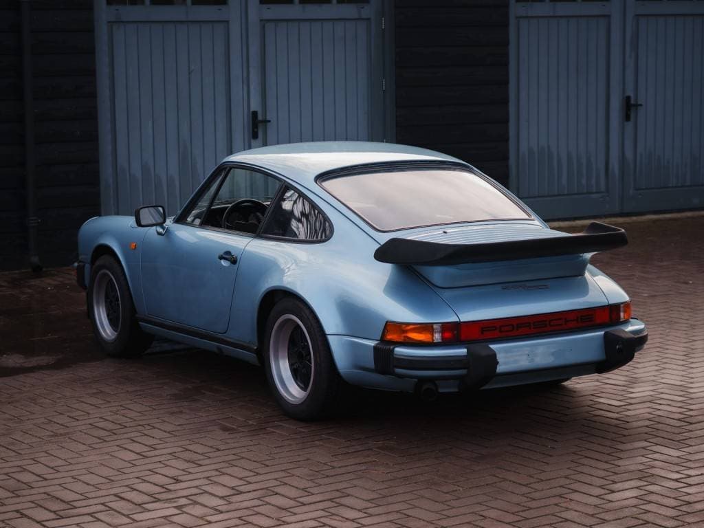 1982 Porsche 911 - 9