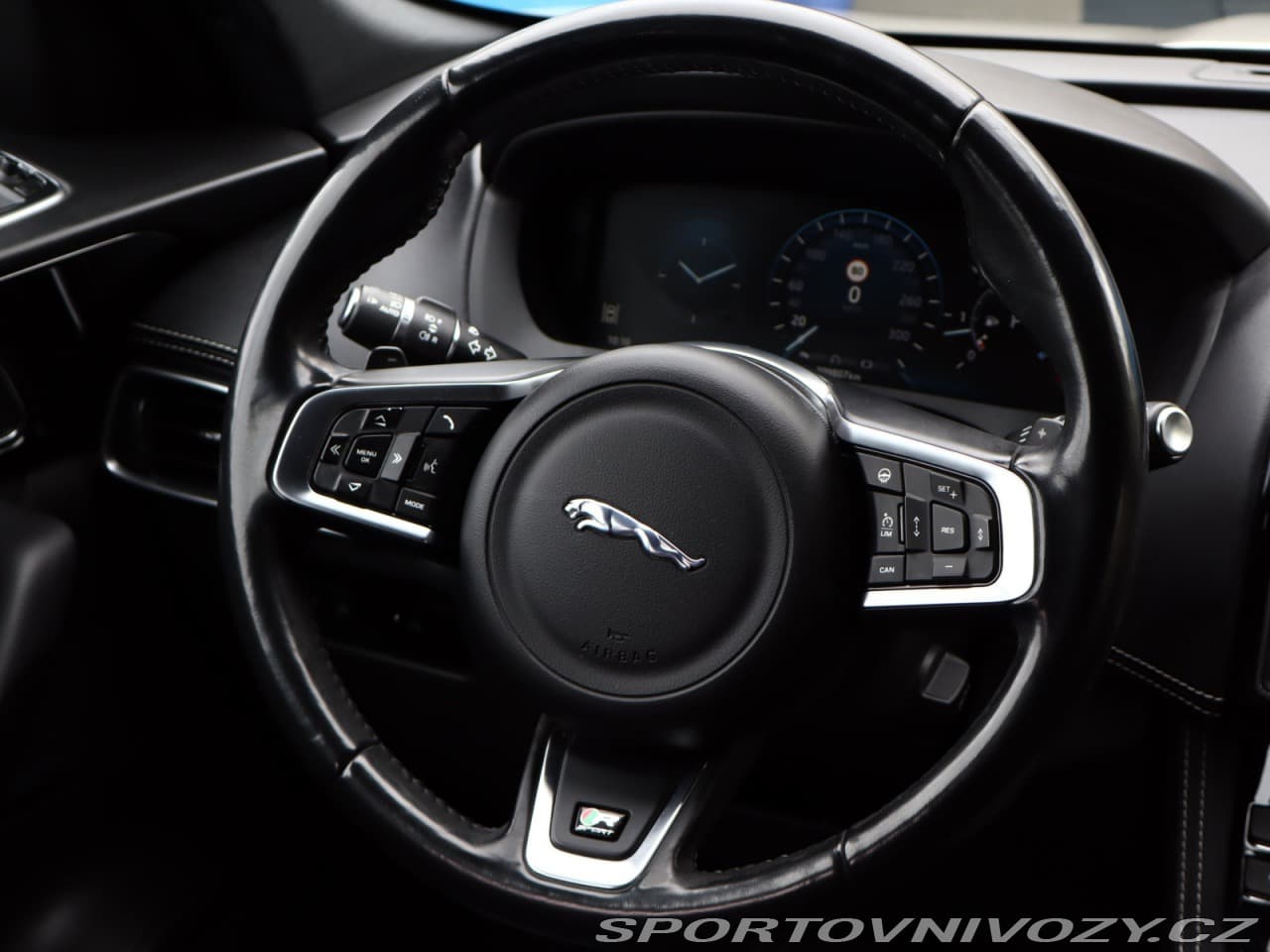 2018 Jaguar F-PACE - 14
