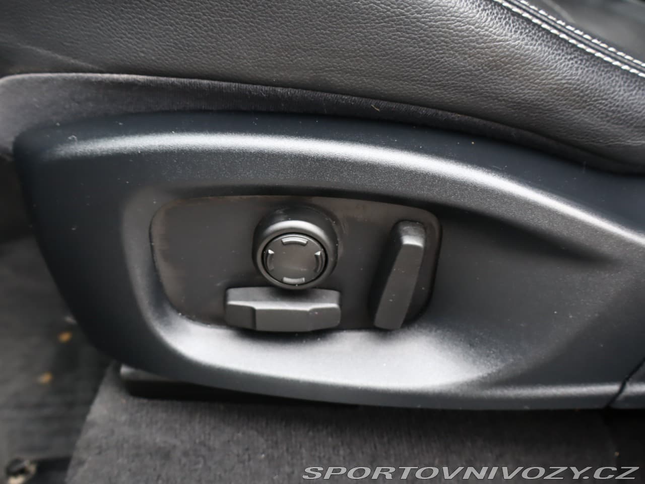 2018 Jaguar F-PACE - 19