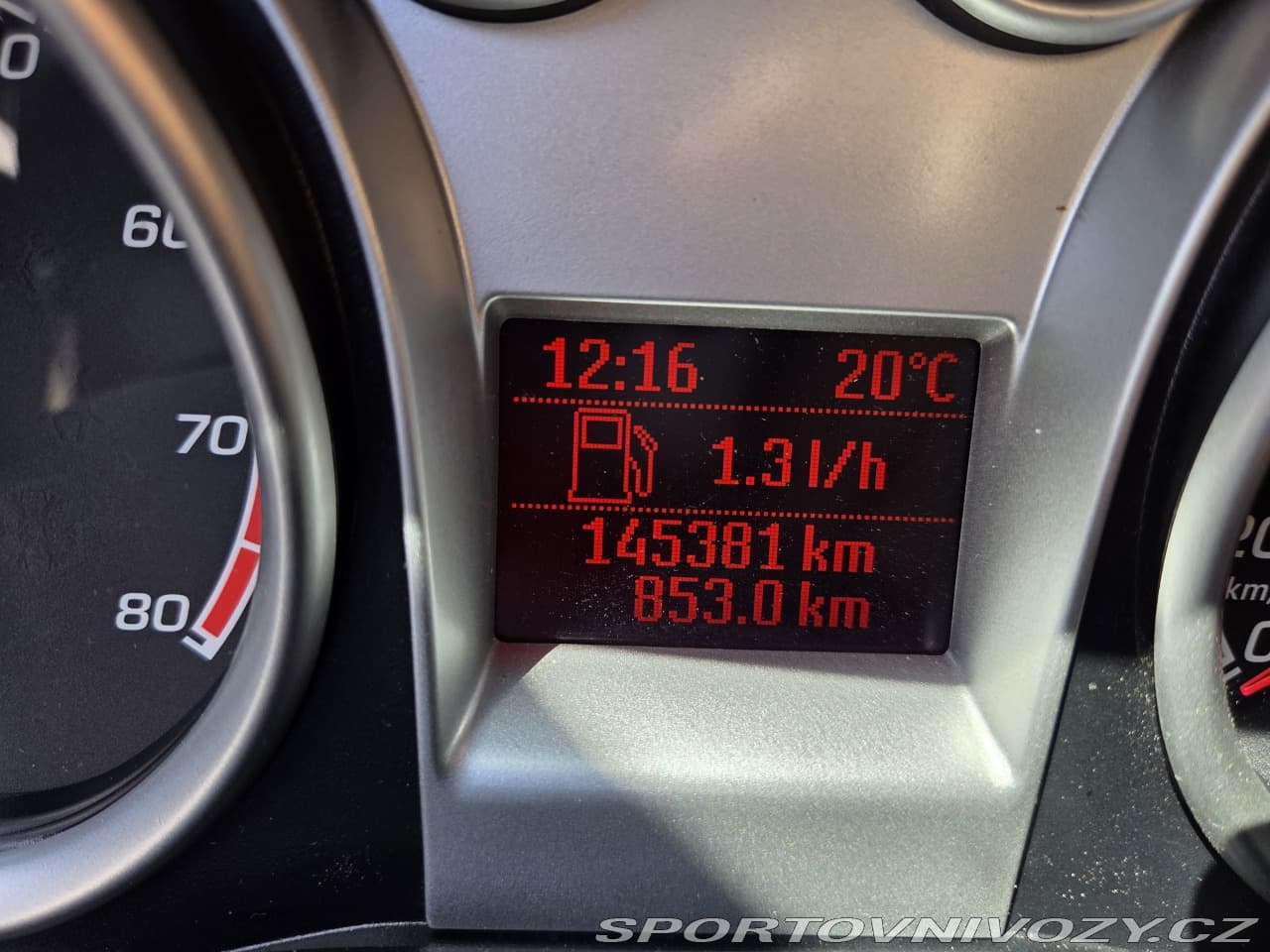 2010 Ford FOCUS - 10