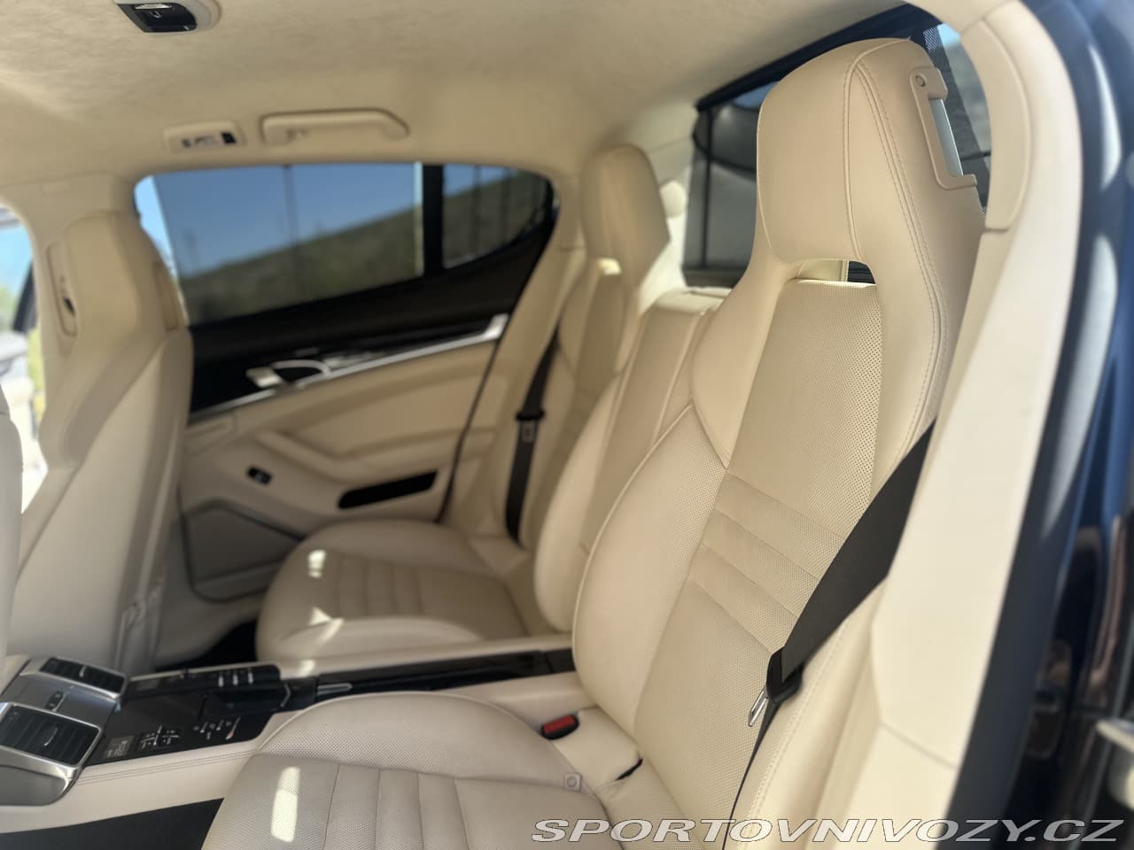 2014 Porsche PANAMERA - 11