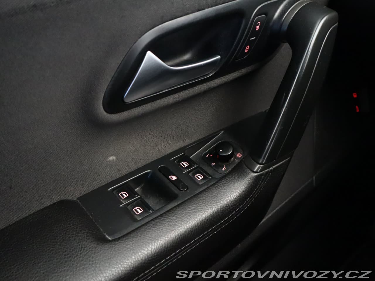 2011 Volkswagen PASSAT CC - 16