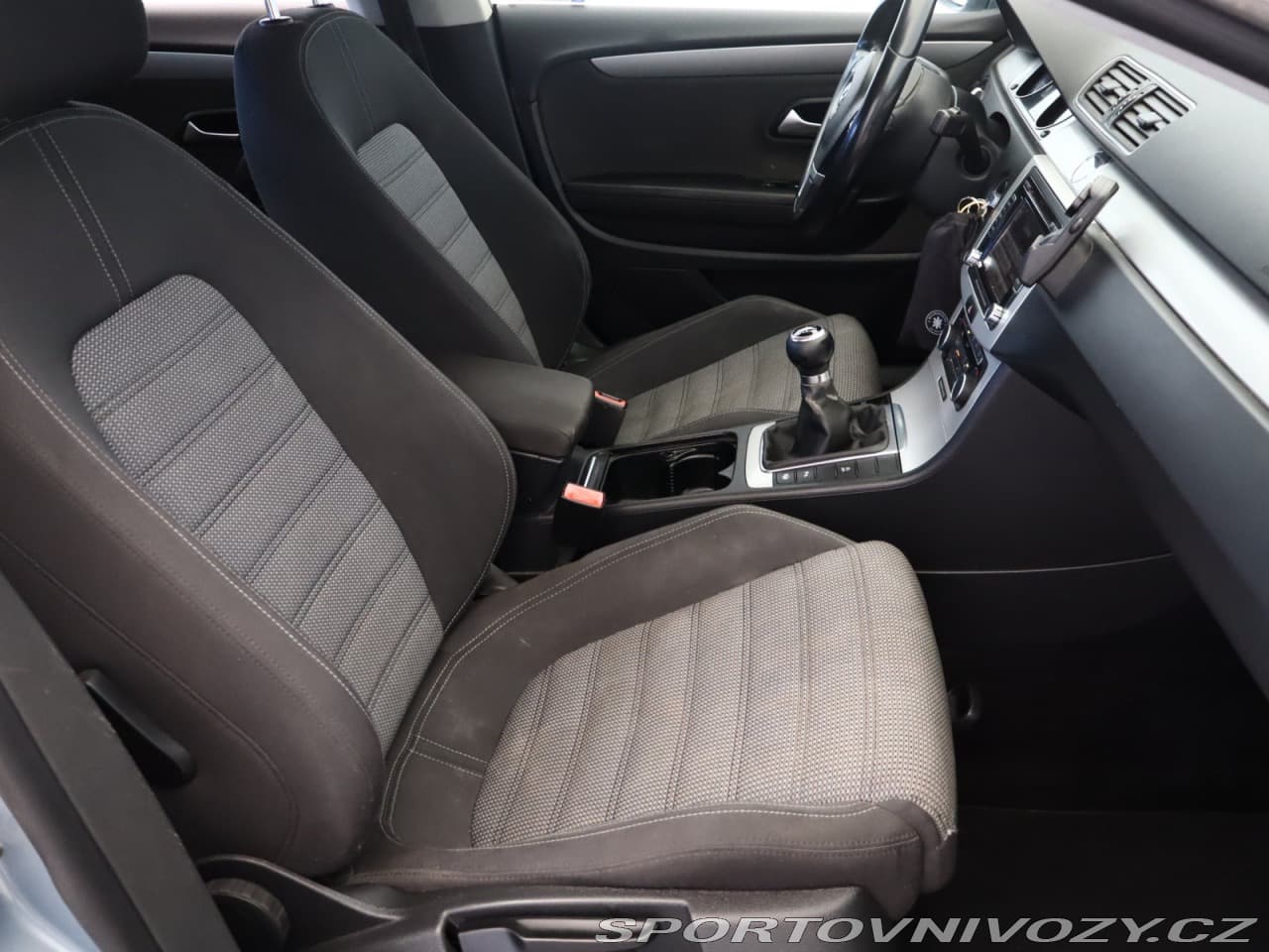 2011 Volkswagen PASSAT CC - 7