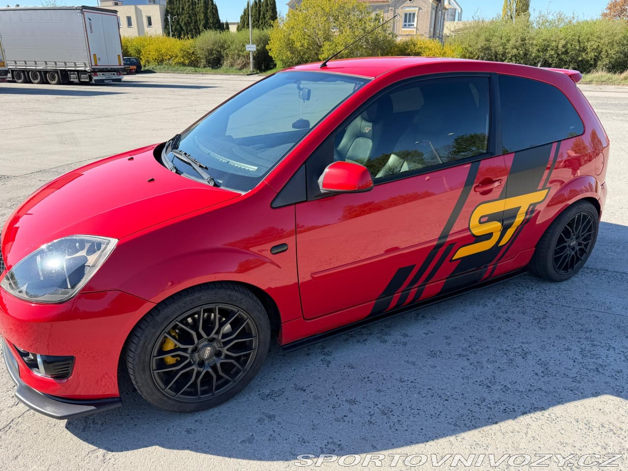 2005 Ford FIESTA - 12