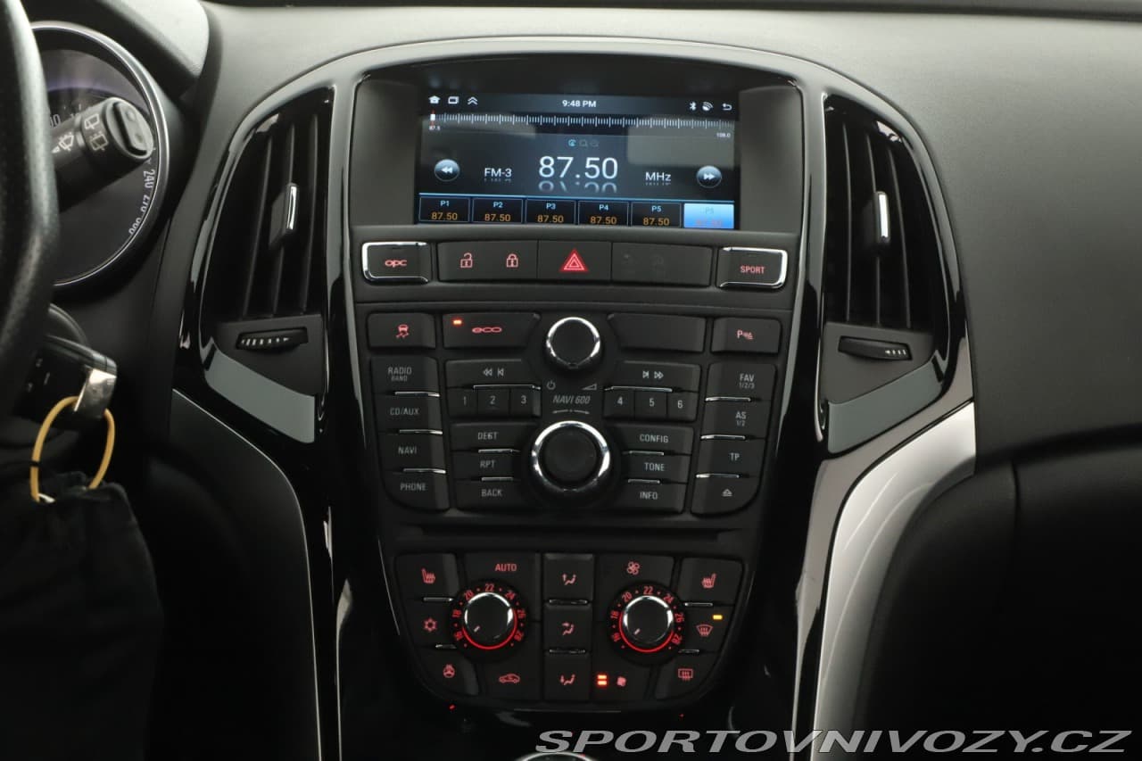2012 Opel ASTRA - 11