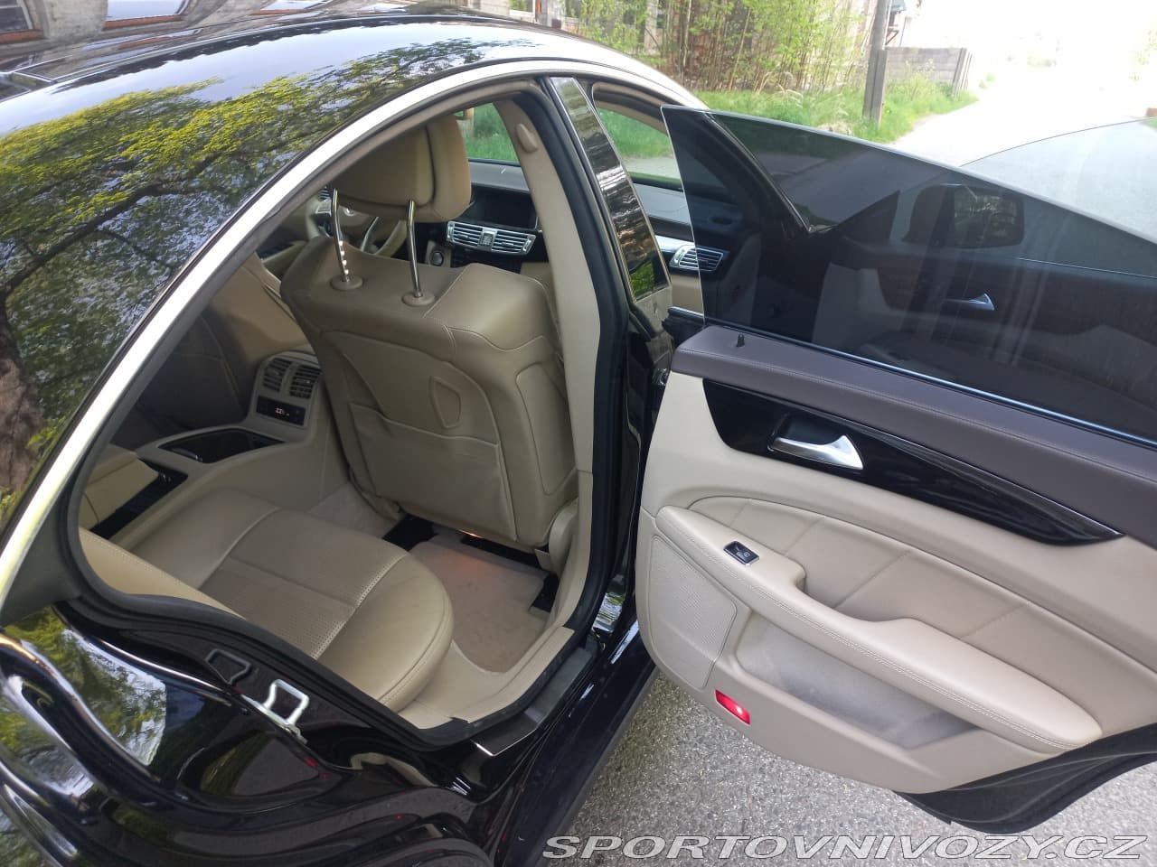 2011 Mercedes-Benz CLS - 14