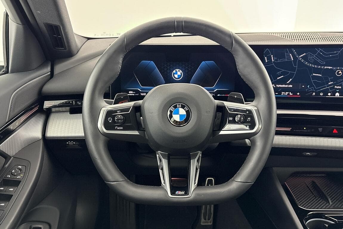2025 BMW 5-SERIES - 18