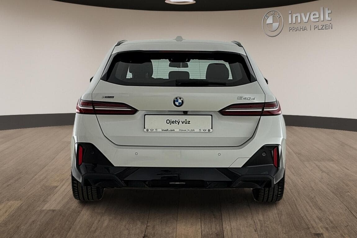2025 BMW 5-SERIES - 4