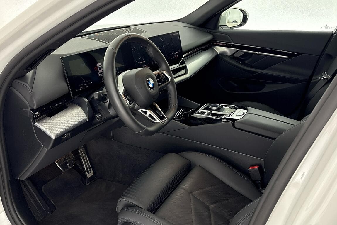 2025 BMW 5-SERIES - 6