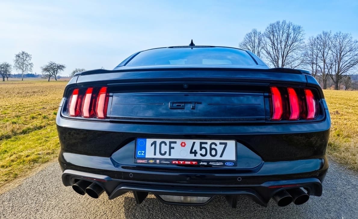 2023 Ford MUSTANG - 3