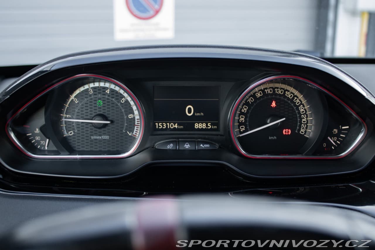 2018 Peugeot 208 - 12