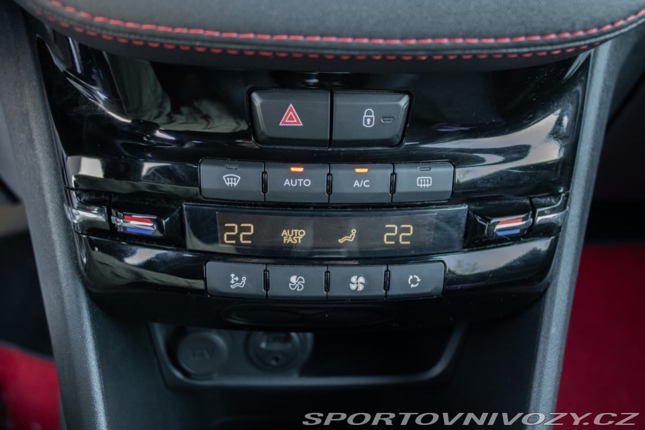 2018 Peugeot 208 - 15