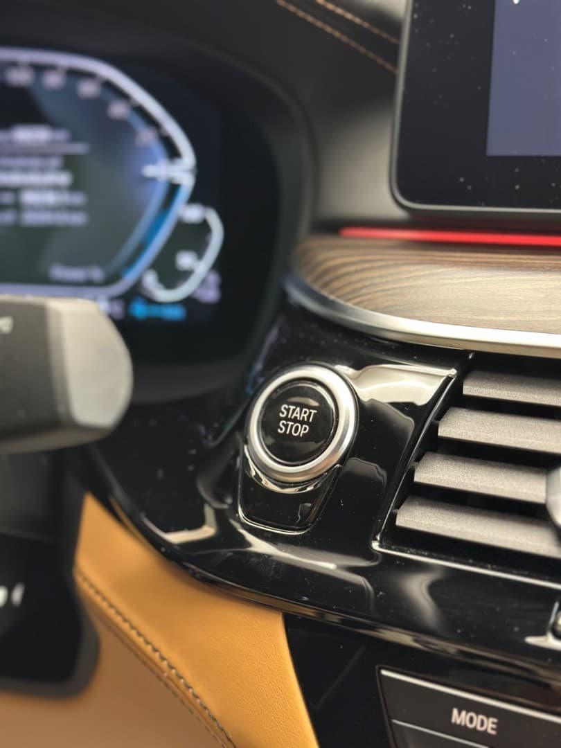 2021 BMW 5-SERIES - 18