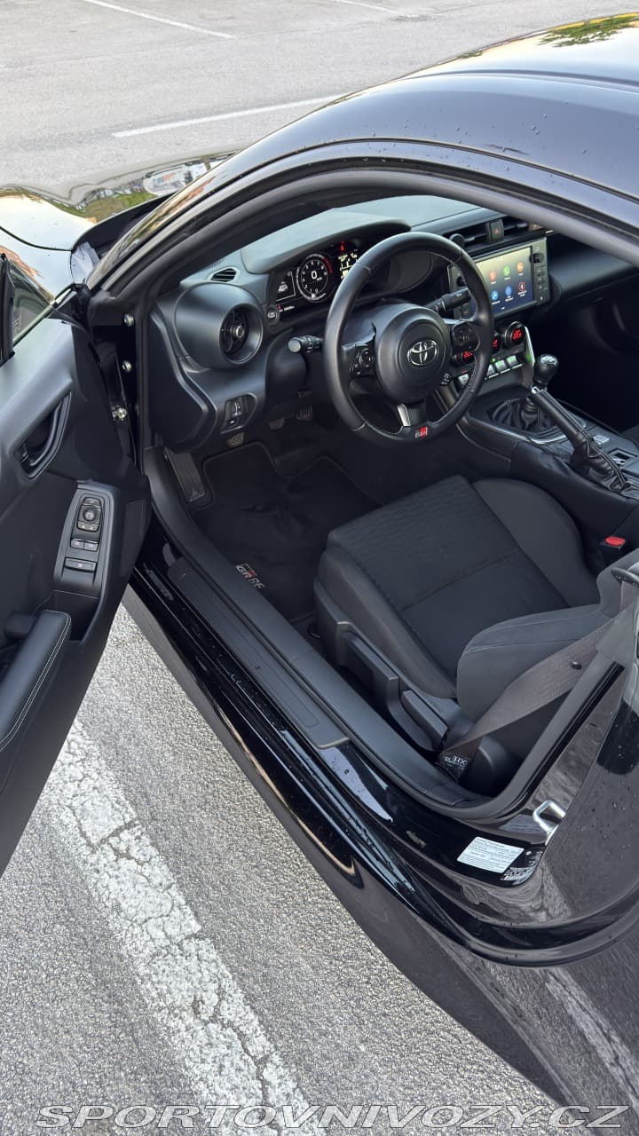 2023 Toyota GR86 - 10