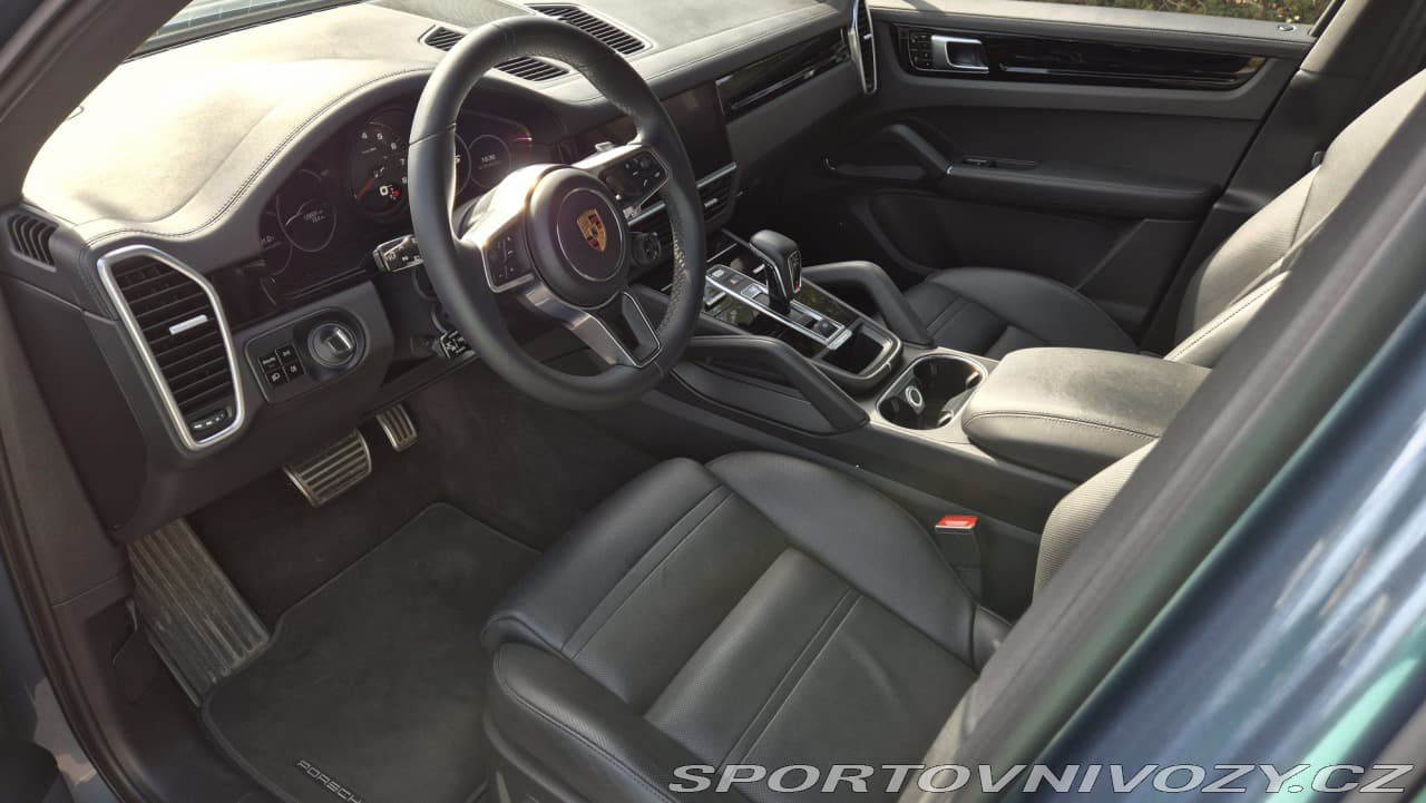 2018 Porsche CAYENNE - 9