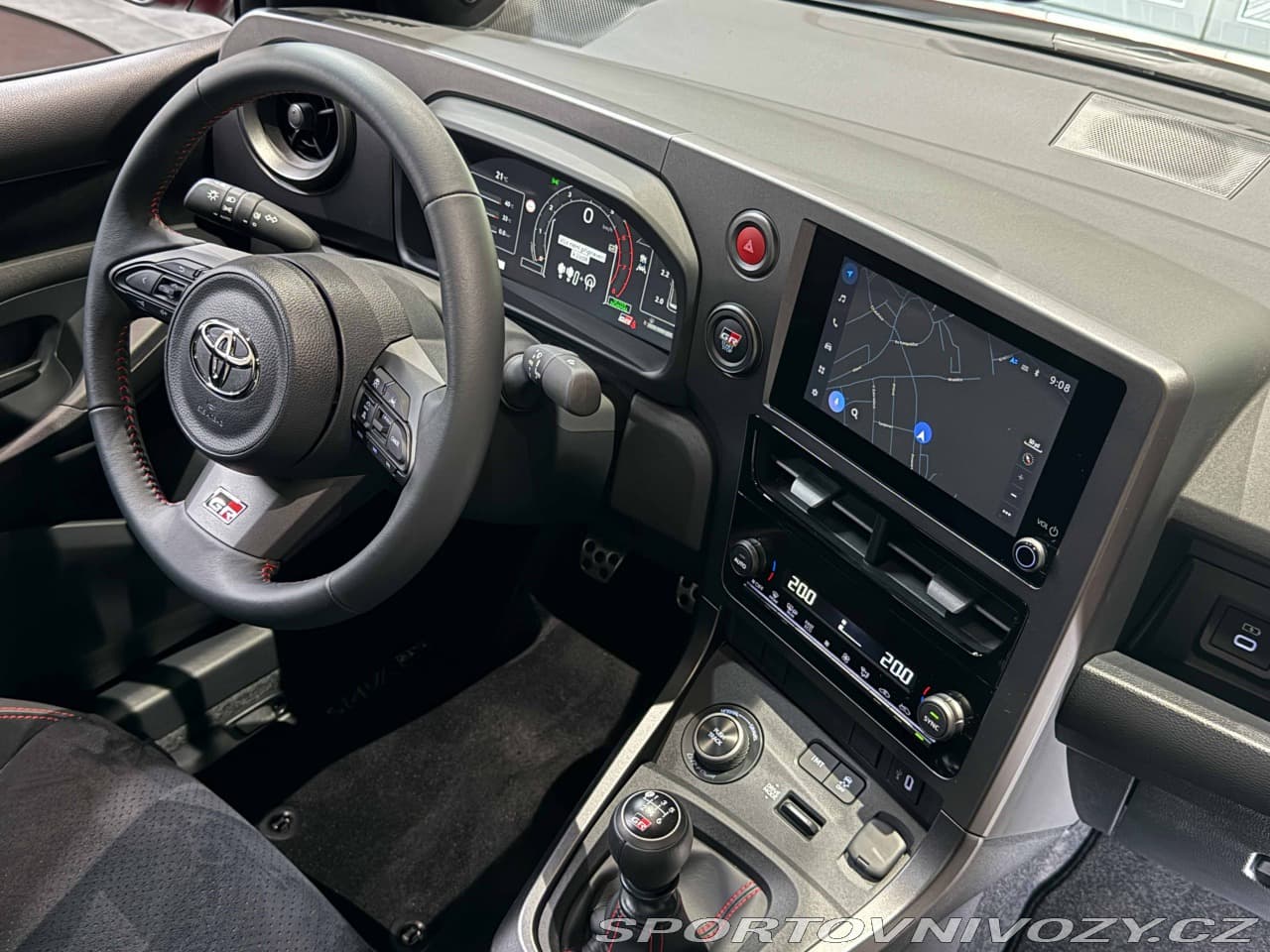 2024 Toyota YARIS - 12