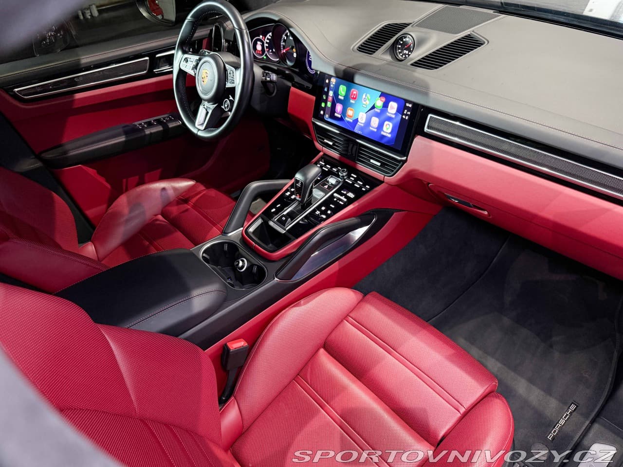 2021 Porsche CAYENNE - 16