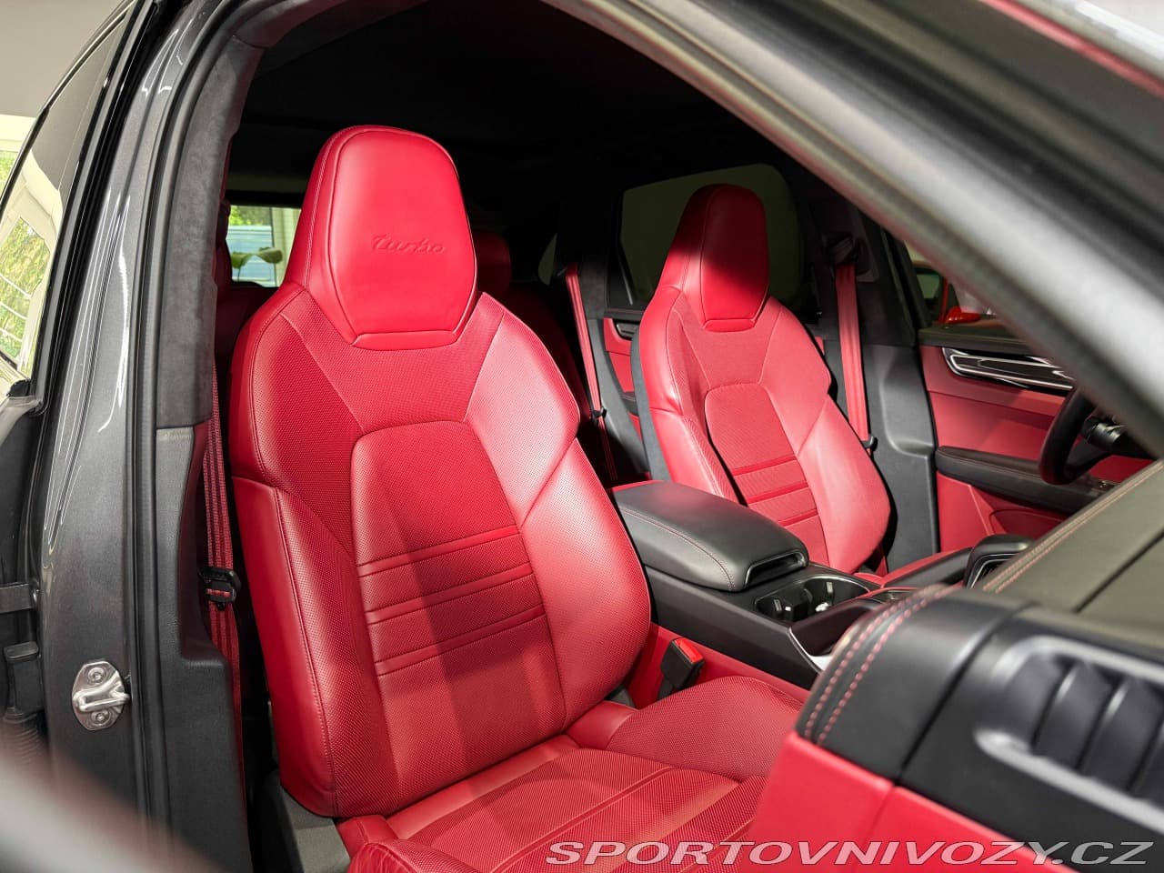2021 Porsche CAYENNE - 7