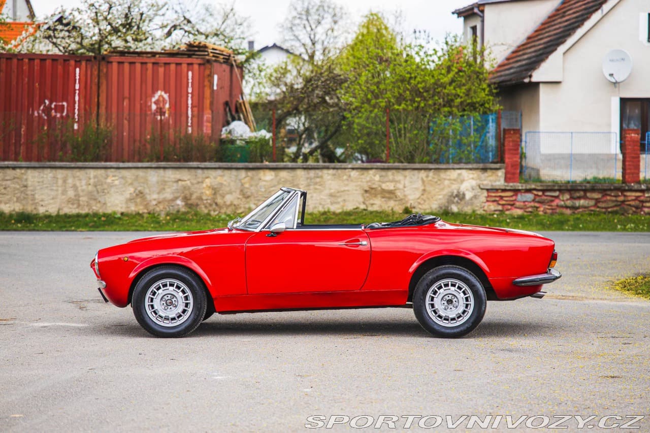 1969 Fiat 124 - 5
