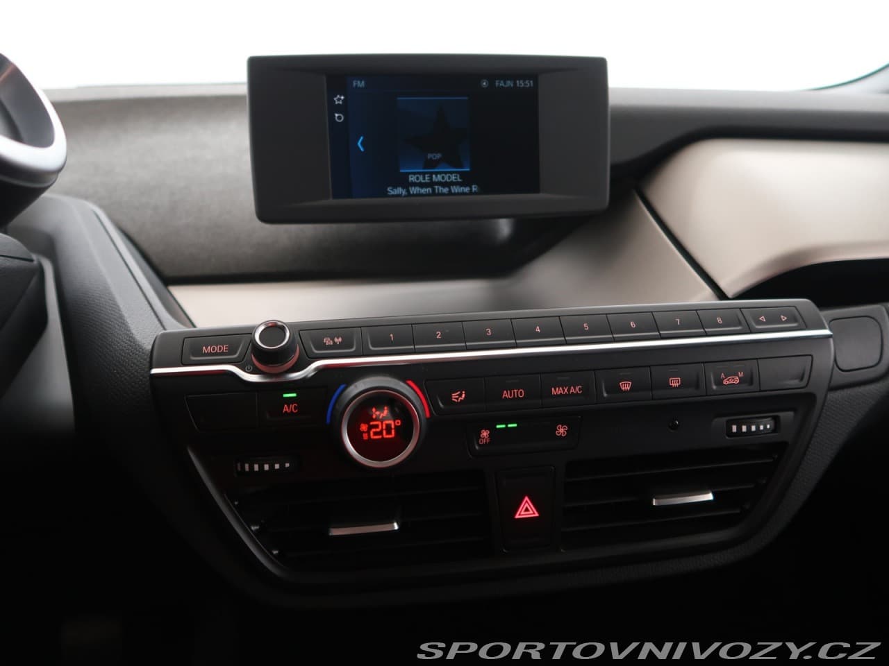2020 BMW i3 - 12