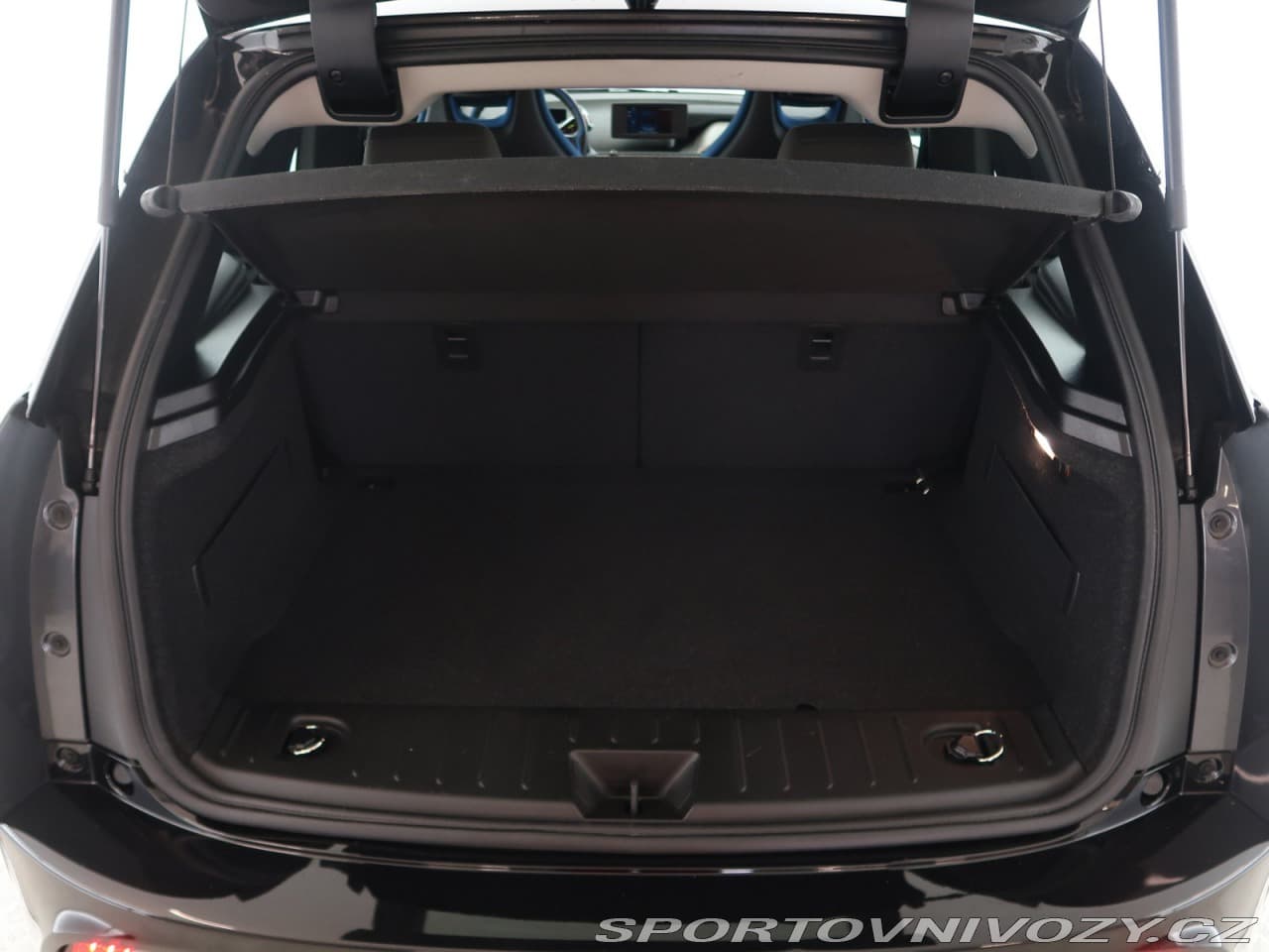 2020 BMW i3 - 14