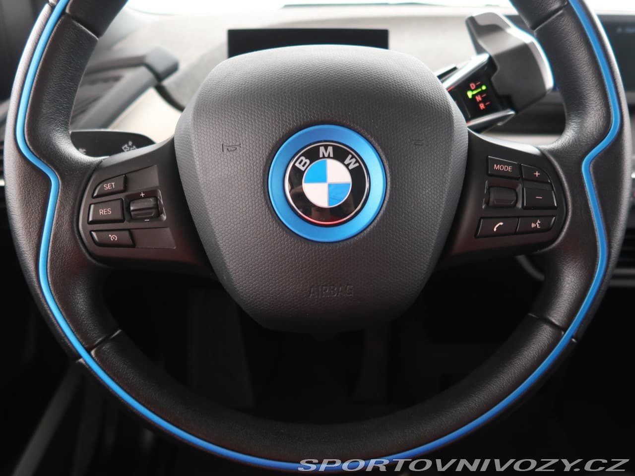 2020 BMW i3 - 16
