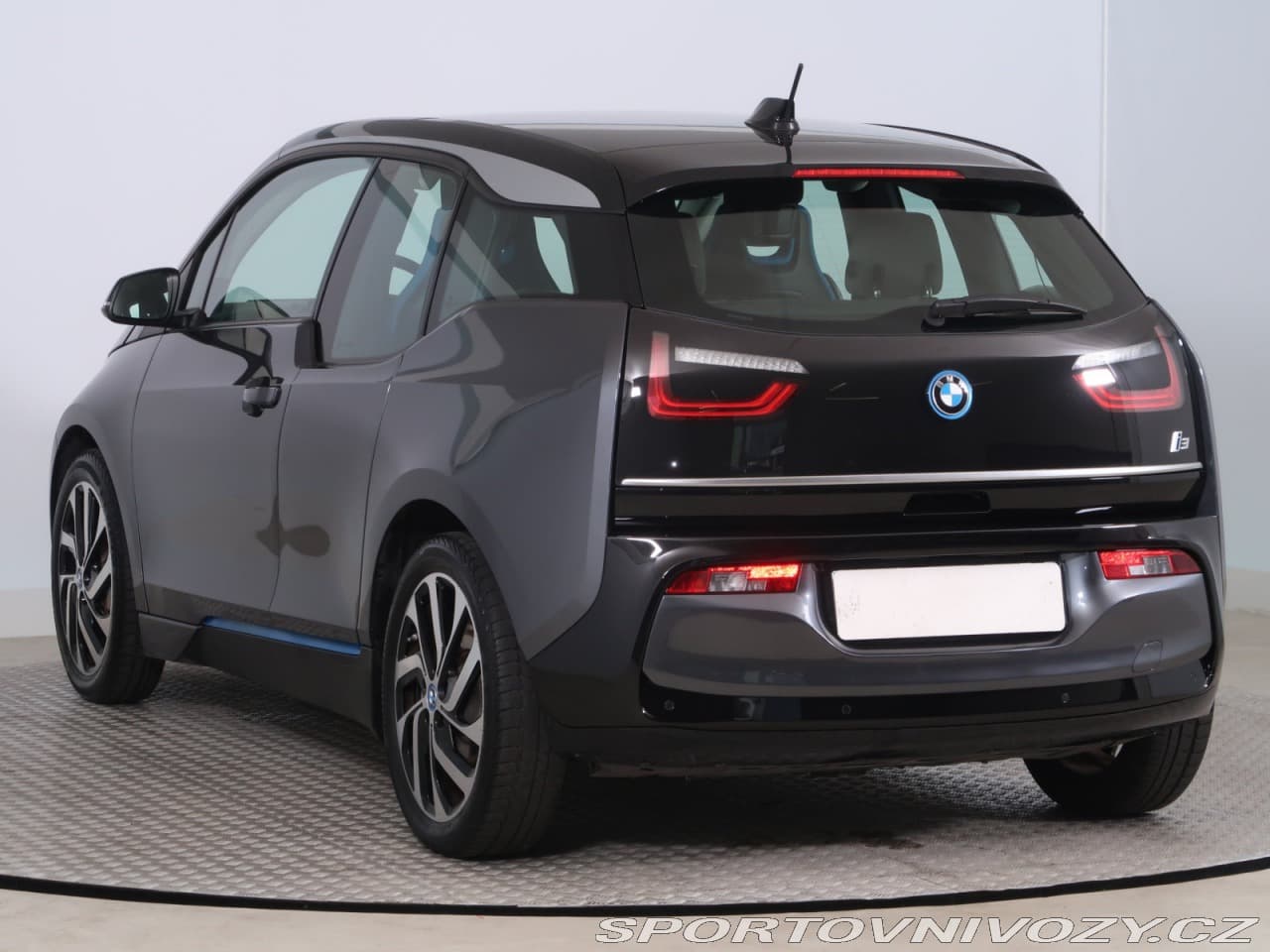 2020 BMW i3 - 4