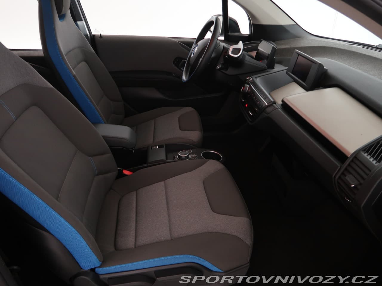 2020 BMW i3 - 9
