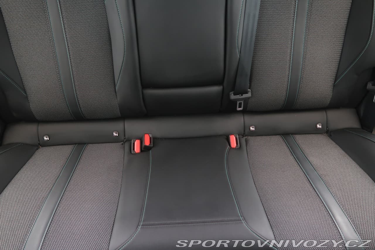 2022 Peugeot 308 - 10