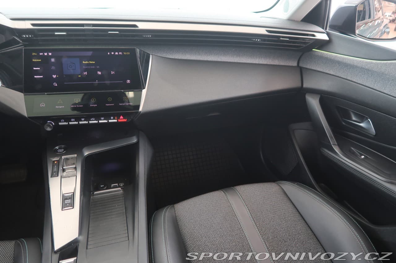 2022 Peugeot 308 - 8