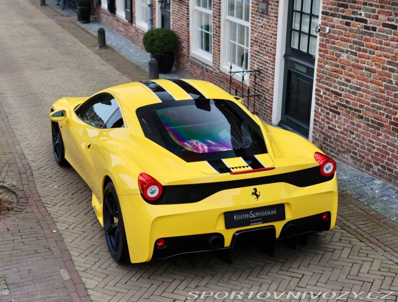 2015 Ferrari 458 - 13