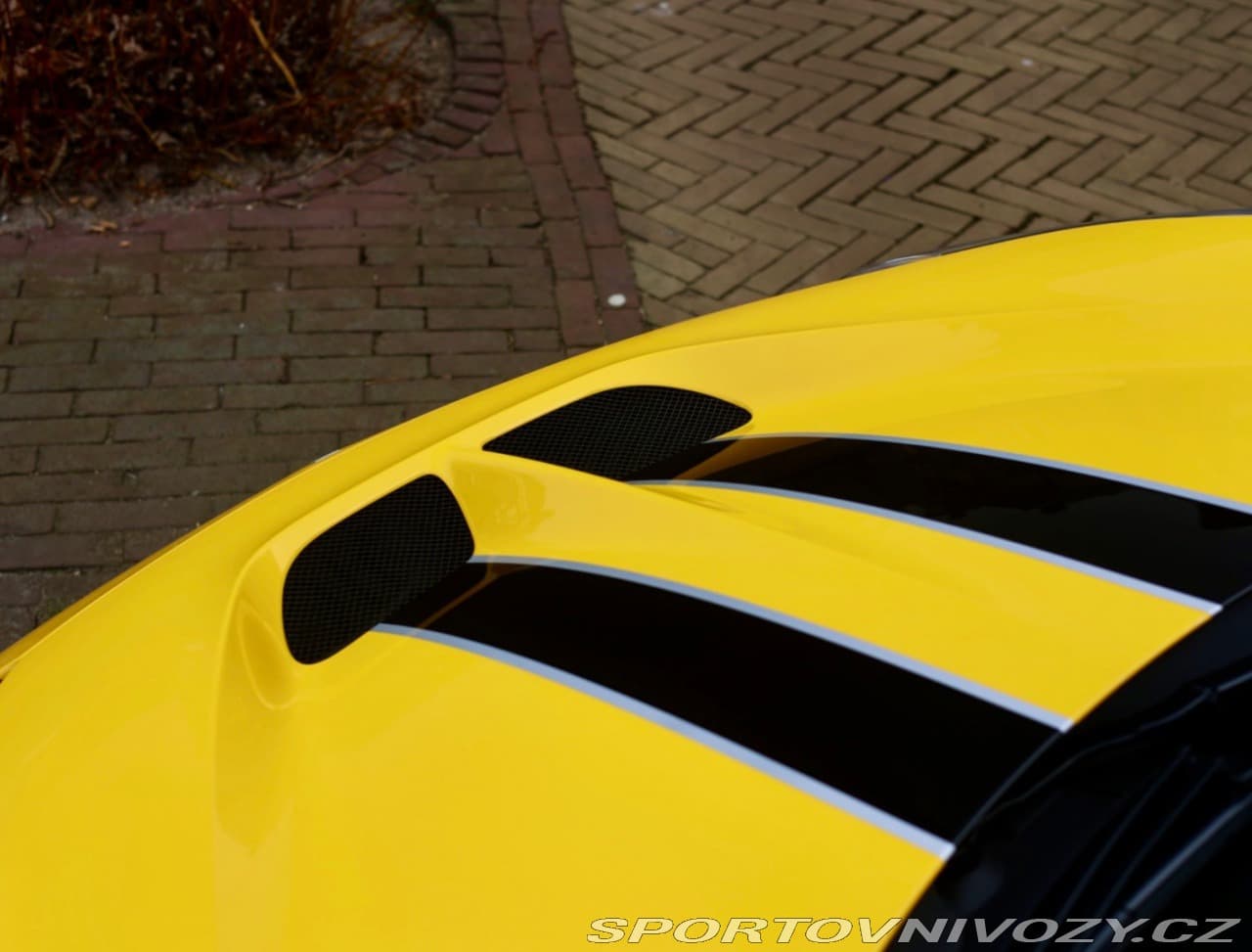 2015 Ferrari 458 - 15