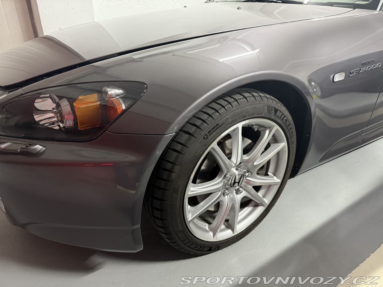 2004 Honda S2000 - 10