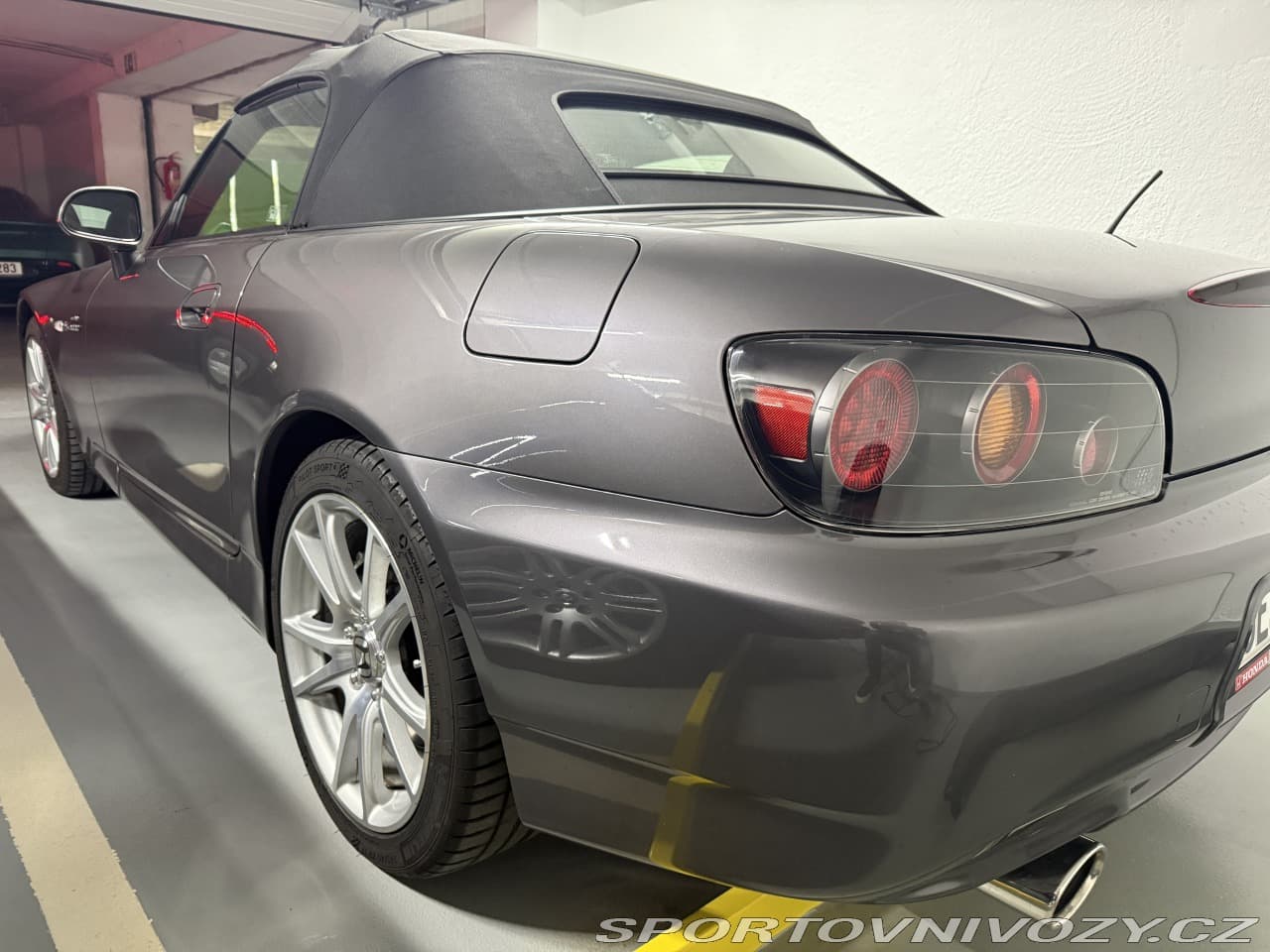2004 Honda S2000 - 12