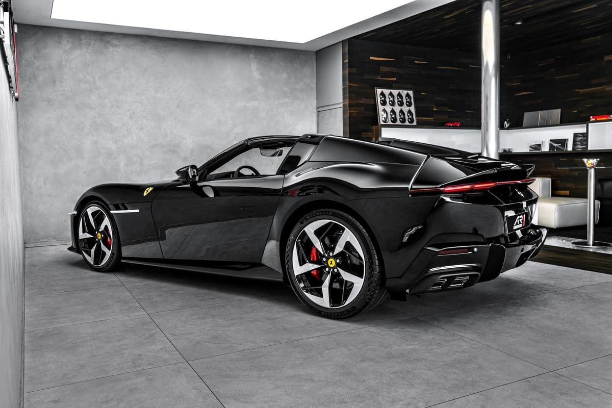 2026 Ferrari OSTATNÍ - 8