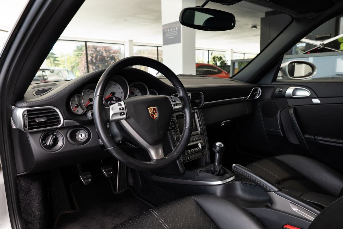 2005 Porsche 911 - 5
