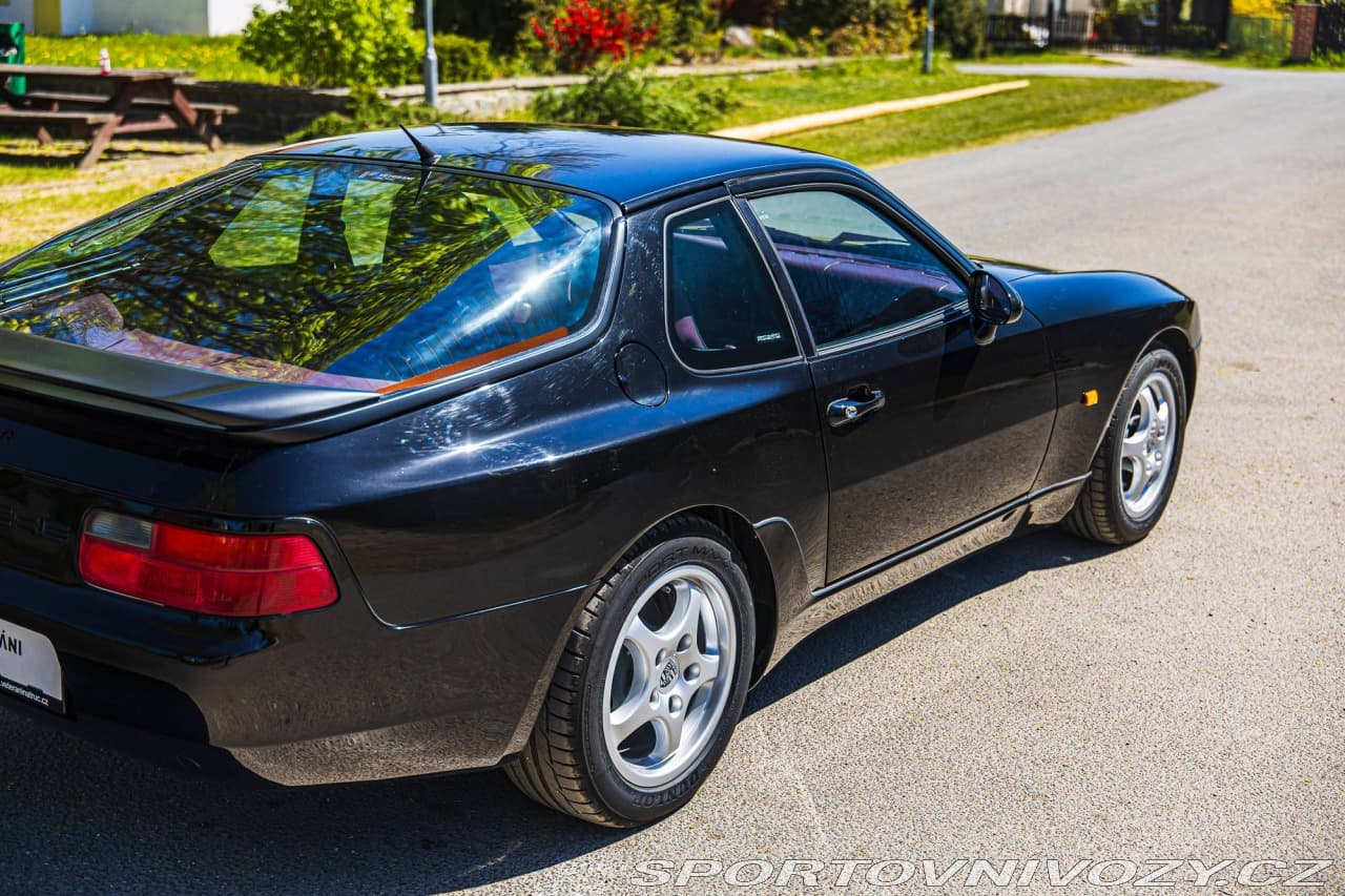 1992 Porsche 968 - 10