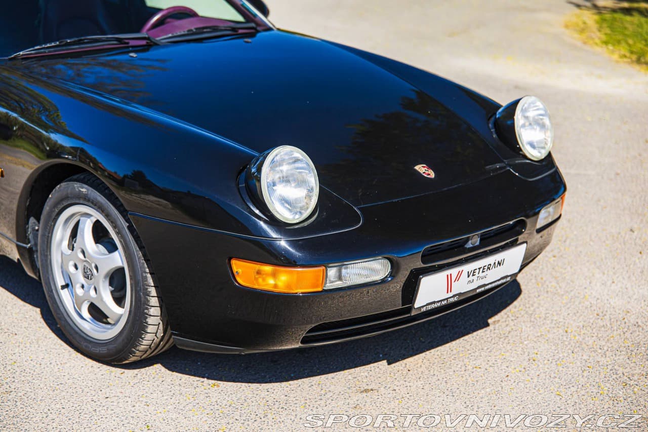 1992 Porsche 968 - 12