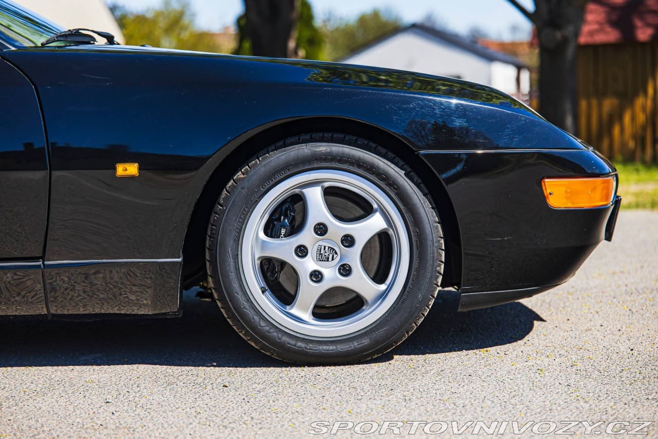 1992 Porsche 968 - 16