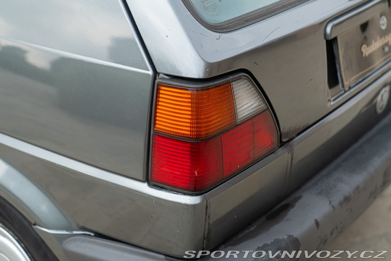 1990 Volkswagen GOLF - 11