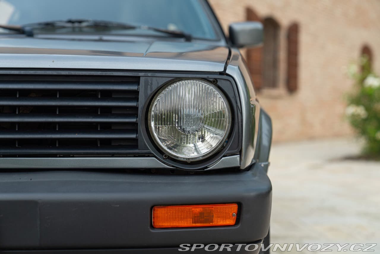 1990 Volkswagen GOLF - 17