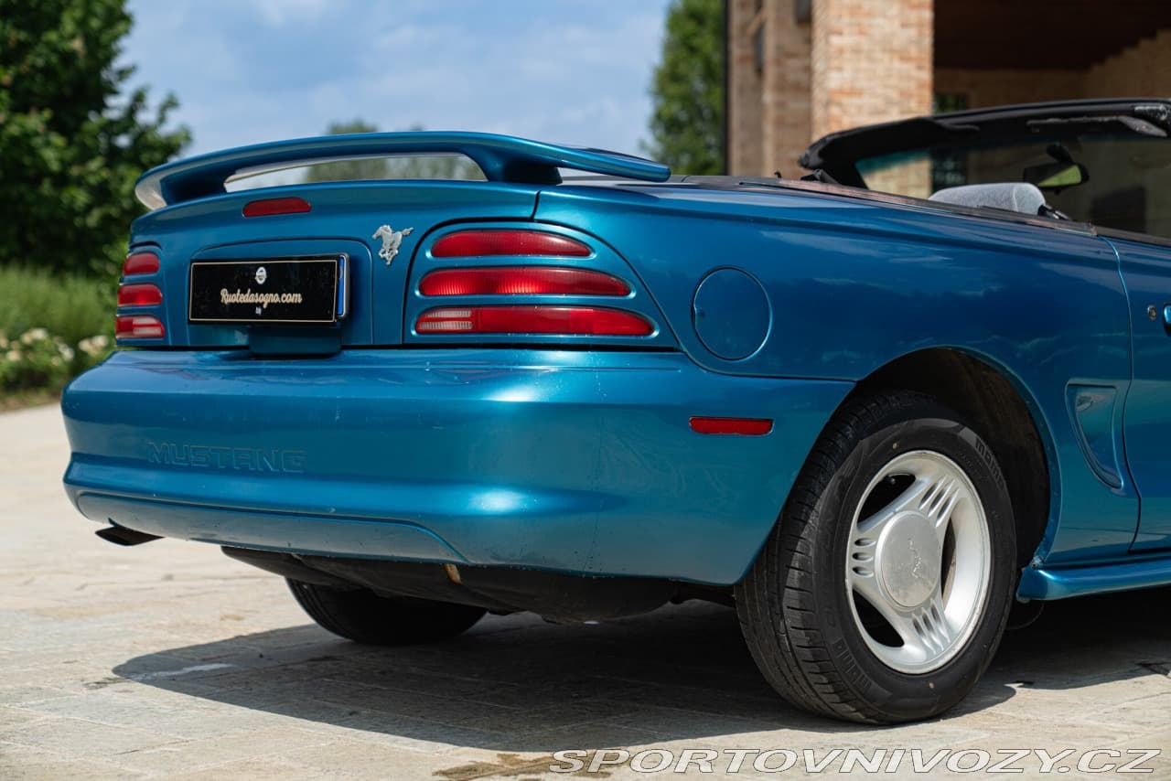 1994 Ford MUSTANG - 13