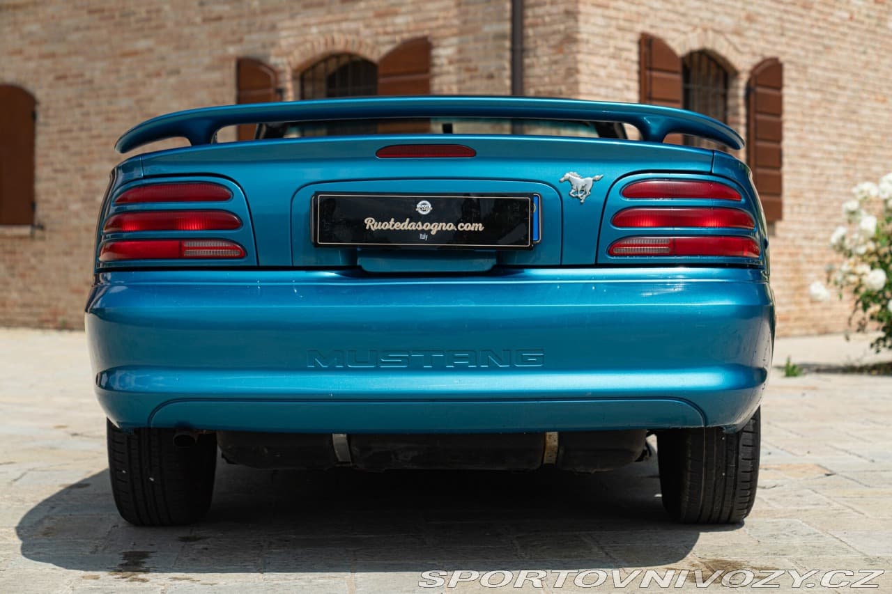 1994 Ford MUSTANG - 9